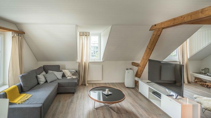 Building Gessnerallee - lebijou-apart-hotel - 1580729 adresindeki bir dairede modern mobilyalarla zarif bir şekilde tasarlanmış oturma odası District 1, Zurich