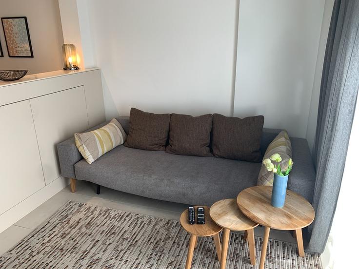Elegant gestaltetes Wohnzimmer mit moderner Einrichtung in einer Wohnung im Building Münstergasse - lebijou-apart-hotel - 1580730 in District 1, Zurich Elegant gestaltetes Wohnzimmer mit moderner Einrichtung in einer Wohnung im Building Münstergasse - lebijou-apart-hotel - 1580730 in District 1, Zurich