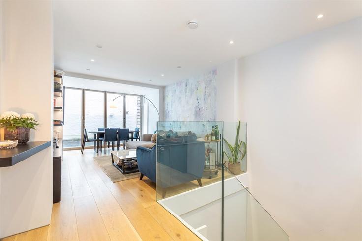 City of Westminster, London에 위치한 Building Great Titchfield Street - lettsgetsmart-limited - 1563261 유닛의 세련된 인테리어가 돋보이는 거실