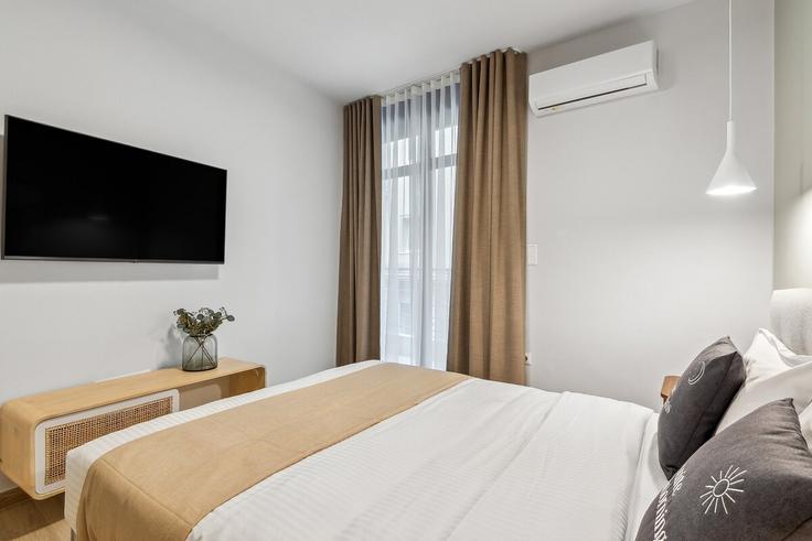 1 apartamento de un dormitorio amueblado en Solonos 1037990P , Central Athens, Athens, foto 1