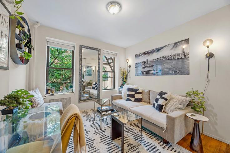 New YorkManhattan의 Bedford Street(1277311P)에 위치한 1베드룸 풀퍼니시드 아파트 - 사진1 New YorkManhattan의 Bedford Street(1277311P)에 위치한 1베드룸 풀퍼니시드 아파트 - 사진1