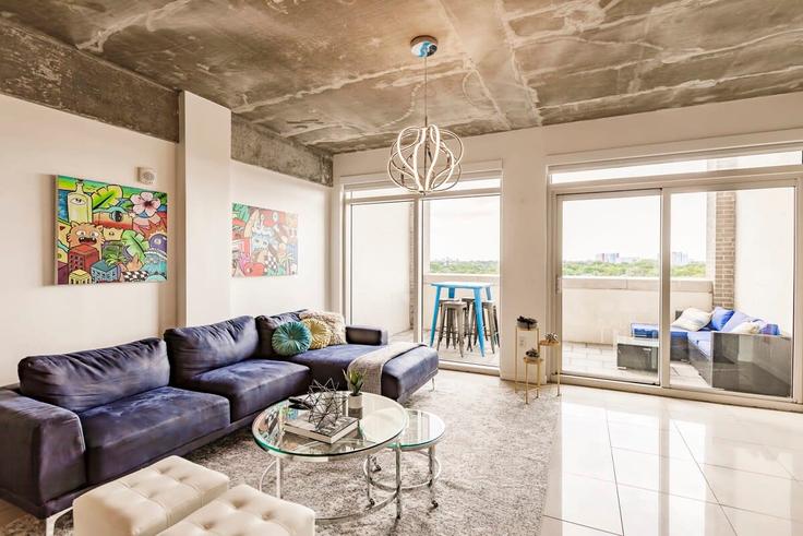 Elegantly designed living room with modern furnishings in an apartment at Building Northeast 1st Avenue - livly-housing - 1583408 in Miami, Miami Elegantly designed living room with modern furnishings in an apartment at Building Northeast 1st Avenue - livly-housing - 1583408 in Miami, Miami