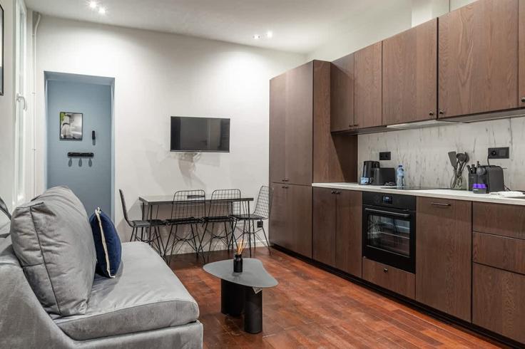 1 quarto mobiliado em apartamentos em Rue Greffulhe 1246293P, 8th arrondissement, Paris, foto 1