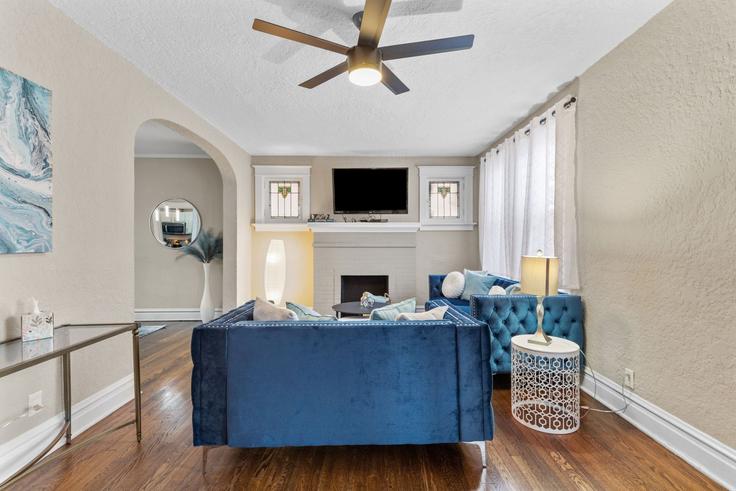 4 yatak odalı mobilyalı daire South Kingshighway Boulevard 1246896P , St. Louis, St. Louis, fotoğraf 1 4 yatak odalı mobilyalı daire South Kingshighway Boulevard 1246896P , St. Louis, St. Louis, fotoğraf 1
