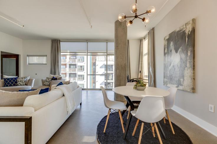 2 quarto mobiliado em apartamentos em Main Street 1247530P, Nashville, Nashville, foto 1