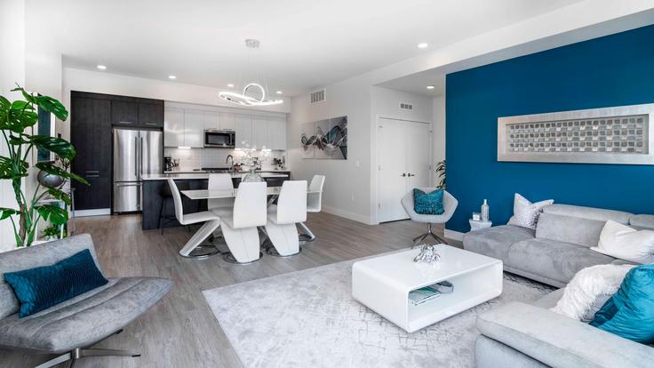 Denver, Denver에 위치한 Building Zuni Street - livly-housing - 1249140 - DEN 아파트의 세련된 인테리어가 돋보이는 거실 Denver, Denver에 위치한 Building Zuni Street - livly-housing - 1249140 - DEN 아파트의 세련된 인테리어가 돋보이는 거실