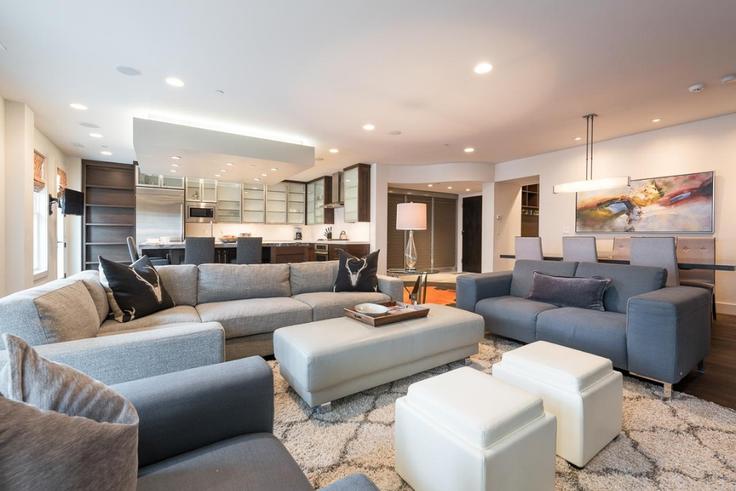 Park City, Park City에 위치한 Building Main Street - livly-housing - 1247514 아파트의 세련된 인테리어가 돋보이는 거실