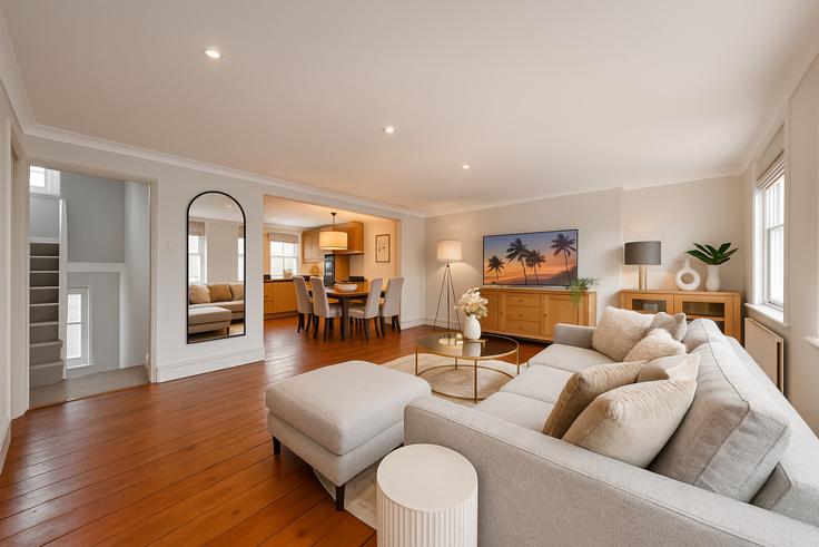 Building Scala Street - lls - 1390903 adresindeki bir dairede modern mobilyalarla zarif bir şekilde tasarlanmış oturma odası City of Westminster, London