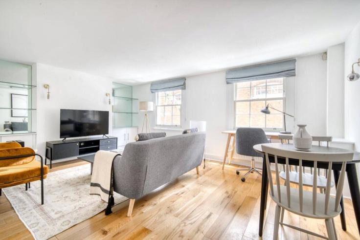 Salle de séjour élégante avec mobilier moderne dans un appartement à Building Mercer Street - lls - 1610166 à City of Westminster, London Salle de séjour élégante avec mobilier moderne dans un appartement à Building Mercer Street - lls - 1610166 à City of Westminster, London