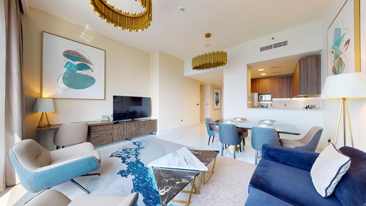 Elegant gestaltetes Wohnzimmer mit moderner Einrichtung in einer Wohnung im Building Tariaq Bedon Esm - locationshostaway - 1050593 - DXB in Dubai Marina, Dubai