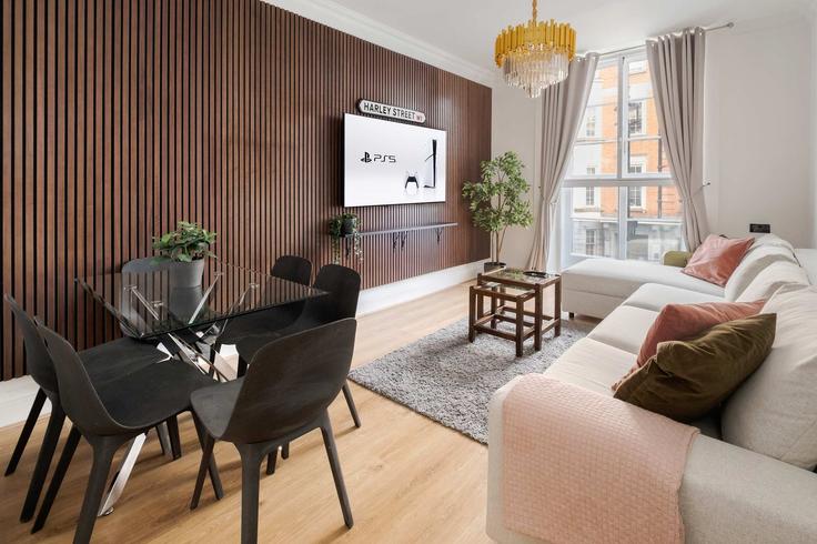 Elegantly designed living room with modern furnishings in an apartment at Building Harley Street - londoners-apartments-ltd - 1540247 in City of Westminster, London Elegantly designed living room with modern furnishings in an apartment at Building Harley Street - londoners-apartments-ltd - 1540247 in City of Westminster, London