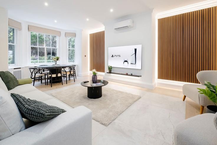 Royal Borough of Kensington and Chelsea, London에 위치한 Building Roland Gardens - londoners - 1359600 유닛의 세련된 인테리어가 돋보이는 거실