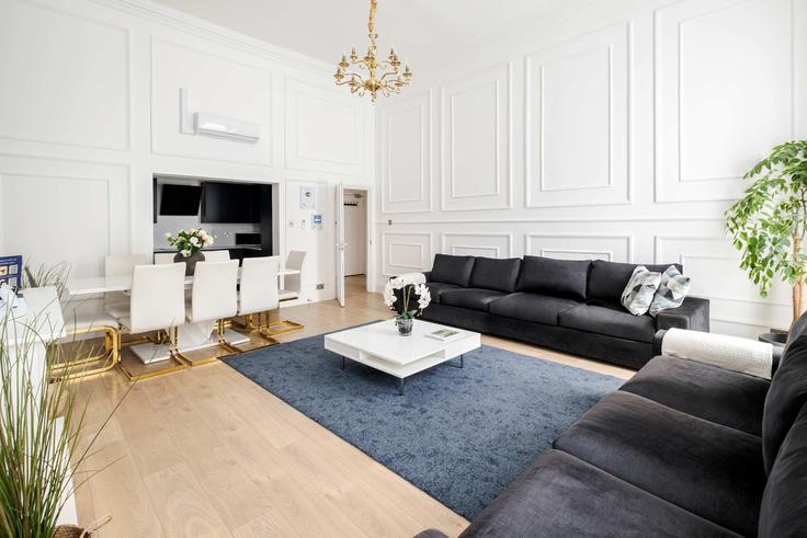 Salle de séjour élégante avec mobilier moderne dans un appartement à Building Devonshire Place - londoners - 1359590 à City of Westminster, London