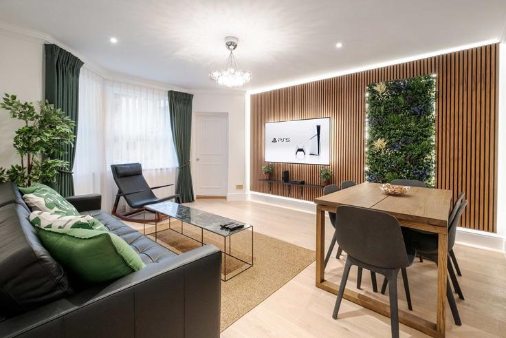 Elegante sala de estar con mobiliario moderno en un apartamento en Building Emperor's Gate - londoners - 1359604 en Royal Borough of Kensington and Chelsea, London