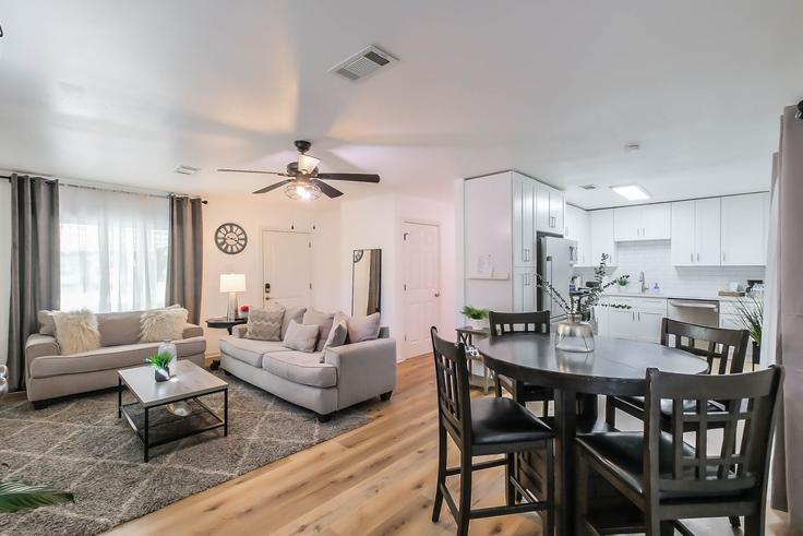 リビングルーム