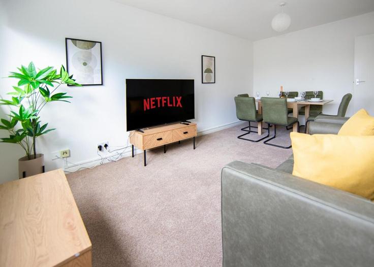 Elegantly designed living room with modern furnishings in an apartment at Building Hornsey Road - luxedge-real-estate-ltd - 1509493 in London Borough of Islington, London