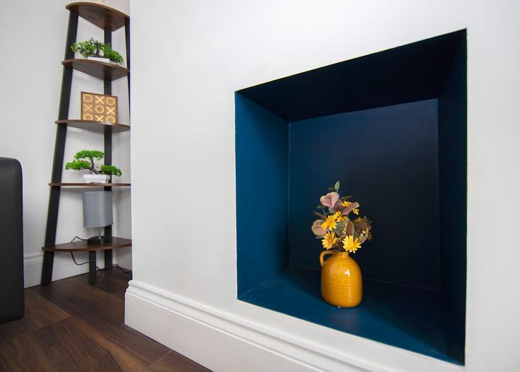 Elegante sala de estar con mobiliario moderno en un apartamento en Building Plum Lane - luxedge-real-estate-ltd - 1563994 en Royal Borough of Greenwich, London Elegante sala de estar con mobiliario moderno en un apartamento en Building Plum Lane - luxedge-real-estate-ltd - 1563994 en Royal Borough of Greenwich, London