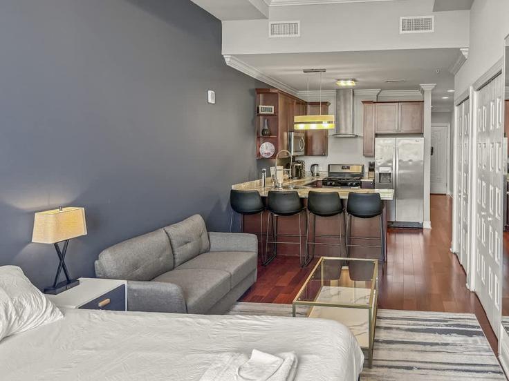 Philadelphia, Philadelphia에 위치한 Building North 5th Street - luxora - 1055939 - USA 유닛의 세련된 인테리어가 돋보이는 거실