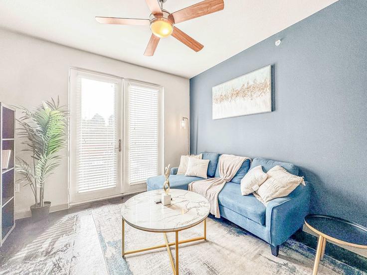 1 quarto mobiliado em apartamentos em Routh Street 1231696P, Dallas, Dallas, foto 1 1 quarto mobiliado em apartamentos em Routh Street 1231696P, Dallas, Dallas, foto 1