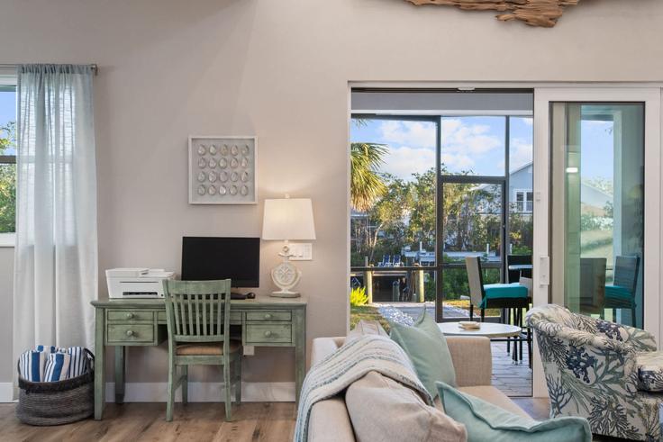 Bradenton, Bradenton에 위치한 Building 30th Court East - luxury-home-escapes - 1284304 - TPA 아파트의 세련된 인테리어가 돋보이는 거실