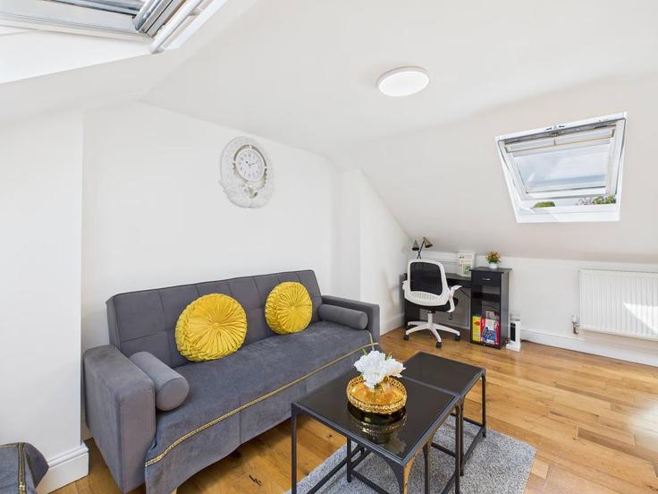 Elegantly designed living room with modern furnishings in an apartment at Building Berners Road - mabel-oko-epelle - 1493036 in London Borough of Haringey, London