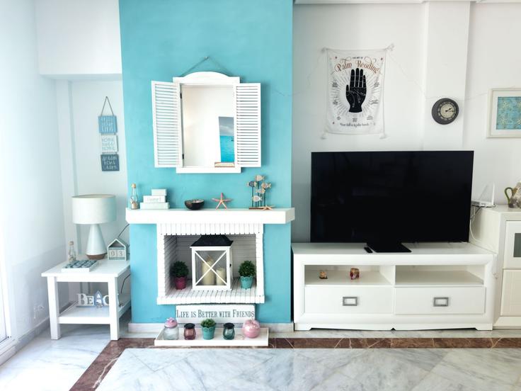 Elegant gestaltetes Wohnzimmer mit moderner Einrichtung in einer Wohnung im Building Urbanización Jardines del Puerto - mabellabanus - 1587841 in Marbella, Marbella Elegant gestaltetes Wohnzimmer mit moderner Einrichtung in einer Wohnung im Building Urbanización Jardines del Puerto - mabellabanus - 1587841 in Marbella, Marbella