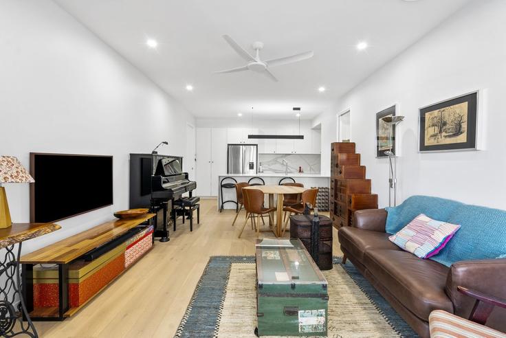 photo 1 photo 1