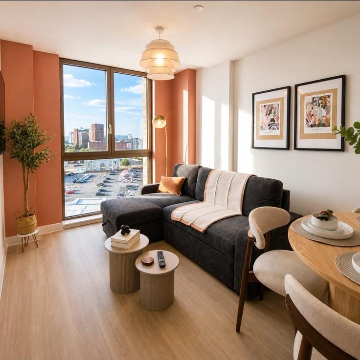 Trafford, Manchester에 위치한 Building Botanical Avenue - maison-vale-ltd - 1605384 유닛의 세련된 인테리어가 돋보이는 거실 Trafford, Manchester에 위치한 Building Botanical Avenue - maison-vale-ltd - 1605384 유닛의 세련된 인테리어가 돋보이는 거실