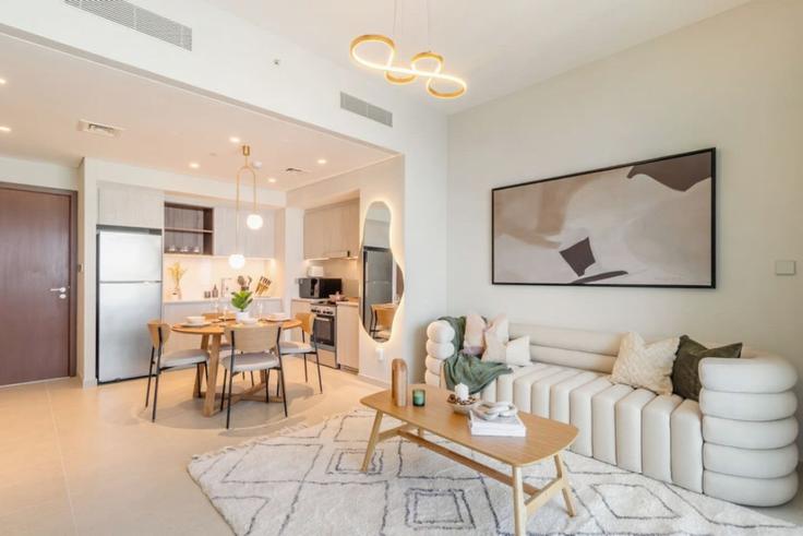 Elegant gestaltetes Wohnzimmer mit moderner Einrichtung in einer Wohnung im Building Tariaq Bedon Esm - manzil-life - 1382242 in Al Kheeran First, Dubai