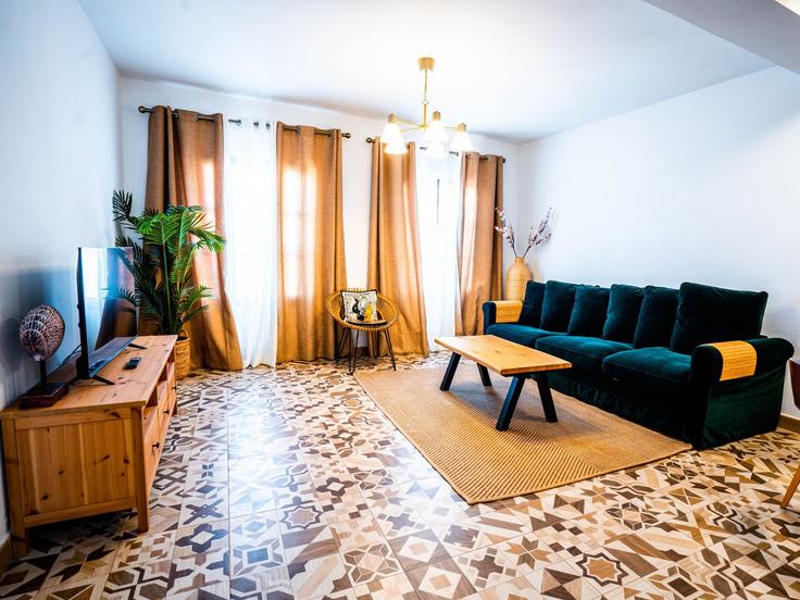 Marbella, Marbella 소재 Building Plaza de San Bernabé - marbella-village - 1344023 유닛에 마련된, 현대적인 가구로 꾸며진 우아한 디자인의 거실