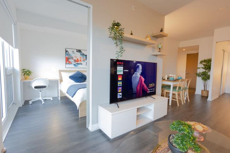 Old Toronto, Toronto에 위치한 Building Jarvis Street - maxima-properties - 1403780 유닛의 세련된 인테리어가 돋보이는 거실
