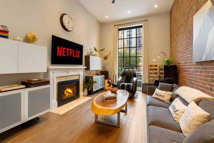 Toronto Old TorontoのBuilding Soudan Avenue - maxima-properties - 1403809のアパートメントにある、モダンな家具を備えたエレガントなデザインのリビングルーム