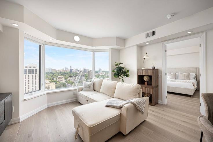 Elegantly designed living room with modern furnishings in an apartment at Building Yorkville Avenue - maxima-properties - 1606613 in Old Toronto, Toronto Elegantly designed living room with modern furnishings in an apartment at Building Yorkville Avenue - maxima-properties - 1606613 in Old Toronto, Toronto