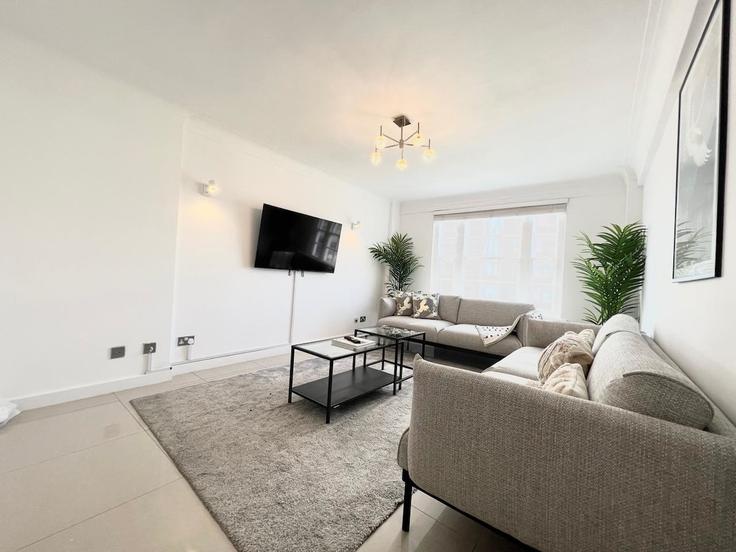 Salle de séjour élégante avec mobilier moderne dans un appartement à Building Nutford Place - mayfair-stays - 1521478 à City of Westminster, London
