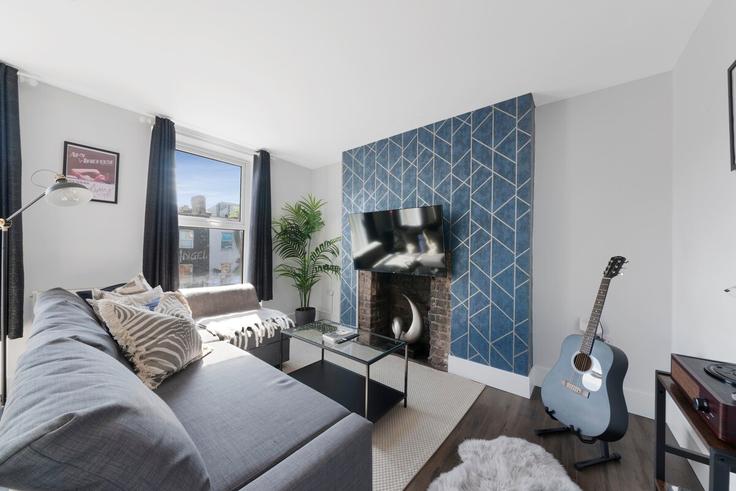 London London Borough of CamdenのBuilding Hawley Crescent - mayfair-stays - 1468468のアパートメントにある、モダンな家具を備えたエレガントなデザインのリビングルーム London London Borough of CamdenのBuilding Hawley Crescent - mayfair-stays - 1468468のアパートメントにある、モダンな家具を備えたエレガントなデザインのリビングルーム