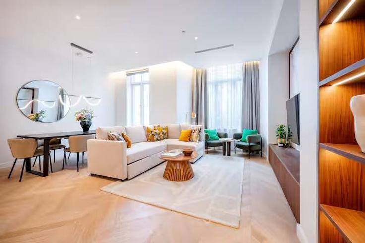 City of Westminster, London에 위치한 Building Bolsover Street - meadoluxuryrentals - 1317444 아파트의 세련된 인테리어가 돋보이는 거실