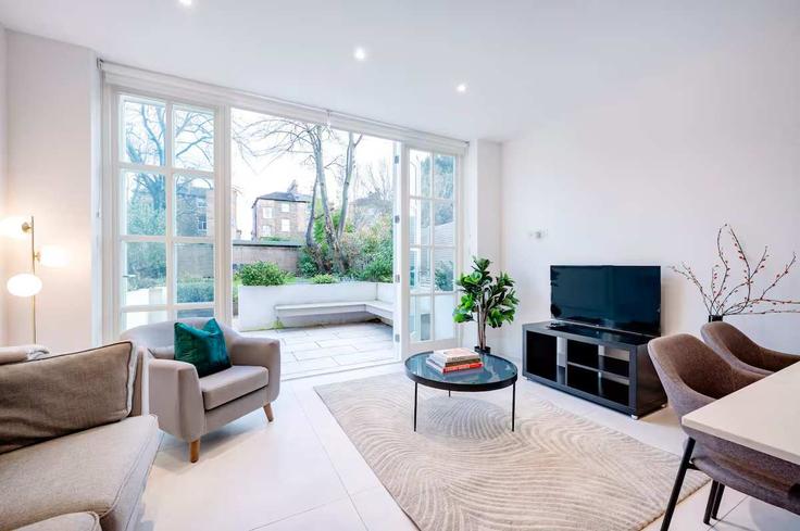 London Borough of Islington, London에 위치한 Building Hungerford Road - meadoluxuryrentals - 1317424 아파트의 세련된 인테리어가 돋보이는 거실