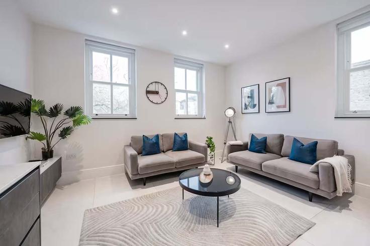 London Borough of Islington, London에 위치한 Building Hungerford Road - meadoluxuryrentals - 1317422 아파트의 세련된 인테리어가 돋보이는 거실