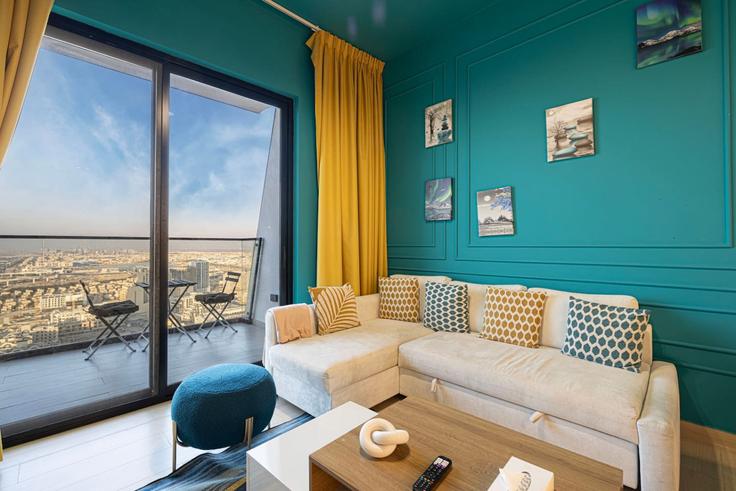 Dubai Jumeirah VillageのBuilding Al Khail Road - medini-homes - 1333521のアパートメントにある、モダンな家具を備えたエレガントなデザインのリビングルーム