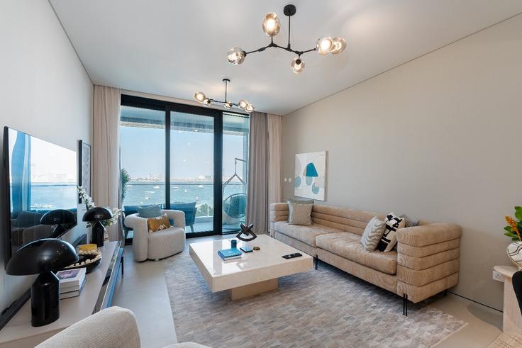 Sala de estar elegantemente projetada com móveis modernos em um apartamento no Building Al Falea St - meerak-homes - 1314004 - DXB em Dubai Marina, Dubai