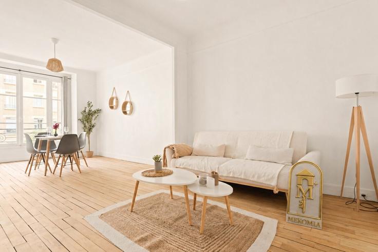 17th arrondissement, Paris에 위치한 Building Rue des Dardanelles - mekomia - 1537637 유닛의 세련된 인테리어가 돋보이는 거실