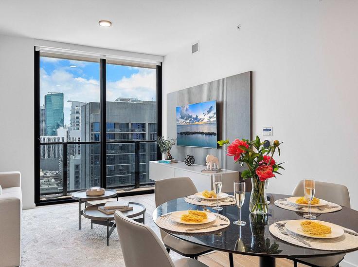 Miami, Miami 소재 Building Northeast 5th Street - miami-vacation-rentals - 1372289 유닛에 마련된, 현대적인 가구로 꾸며진 우아한 디자인의 거실