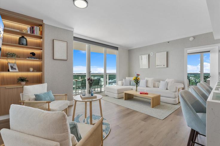 Miami MiamiのBuilding McFarlane Road - miami-vacation-rentals - 1240708 - MIAのアパートメントにある、モダンな家具を備えたエレガントなデザインのリビングルーム