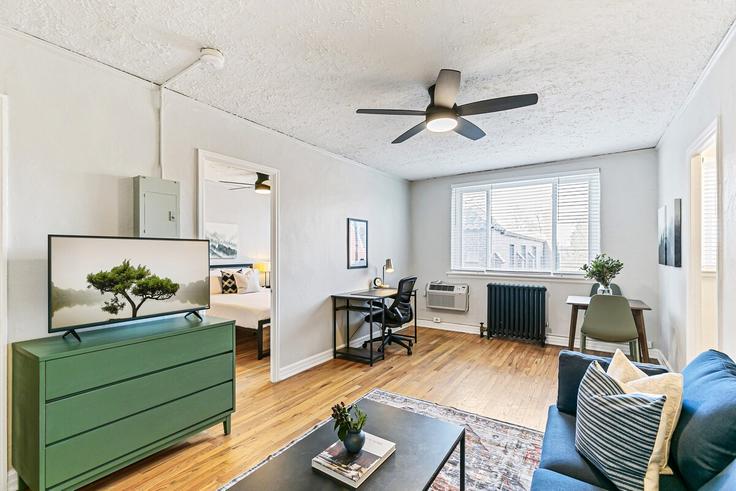 Denver, Denver에 위치한 Building Detroit Street - modernmidstay - 1026255 - DEN 유닛의 세련된 인테리어가 돋보이는 거실
