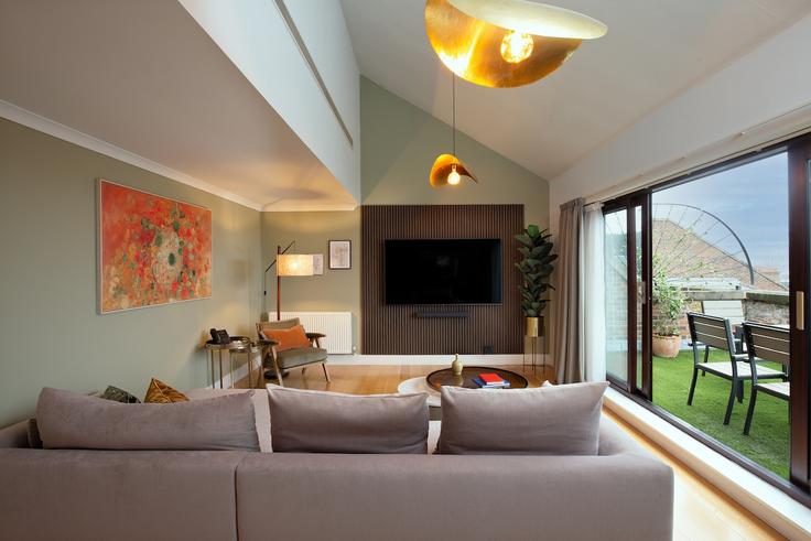 Elegant gestaltetes Wohnzimmer mit moderner Einrichtung in einer Wohnung im Building Pembroke Place - monarch-house - 1540718 in Royal Borough of Kensington and Chelsea, London Elegant gestaltetes Wohnzimmer mit moderner Einrichtung in einer Wohnung im Building Pembroke Place - monarch-house - 1540718 in Royal Borough of Kensington and Chelsea, London