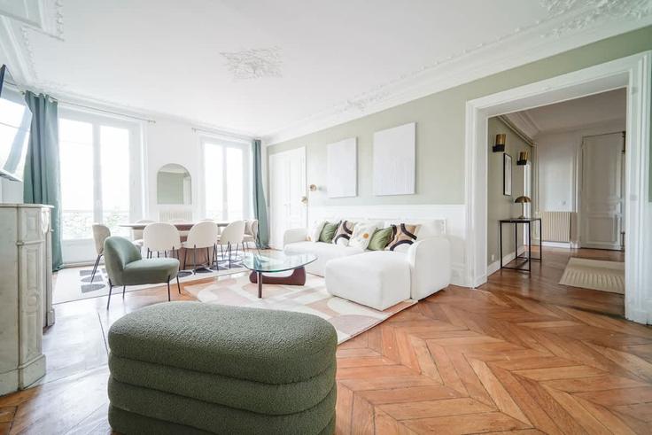 11th arrondissement, Paris에 위치한 Building Boulevard Richard-Lenoir - montaigne - 1523791 유닛의 세련된 인테리어가 돋보이는 거실