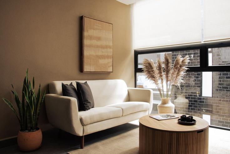 Elegante sala de estar con mobiliario moderno en un apartamento en Building Minería 13 - mr-wmain - 1583956 en Mexico City, Mexico City Elegante sala de estar con mobiliario moderno en un apartamento en Building Minería 13 - mr-wmain - 1583956 en Mexico City, Mexico City