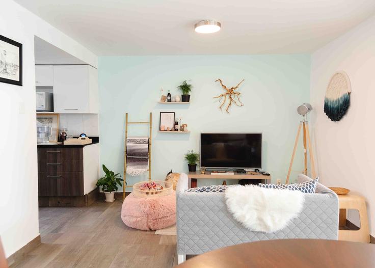 Elegant gestaltetes Wohnzimmer mit moderner Einrichtung in einer Wohnung im Building Avenida Veracruz - mr-wmain - 1493146 in Mexico City, Mexico City