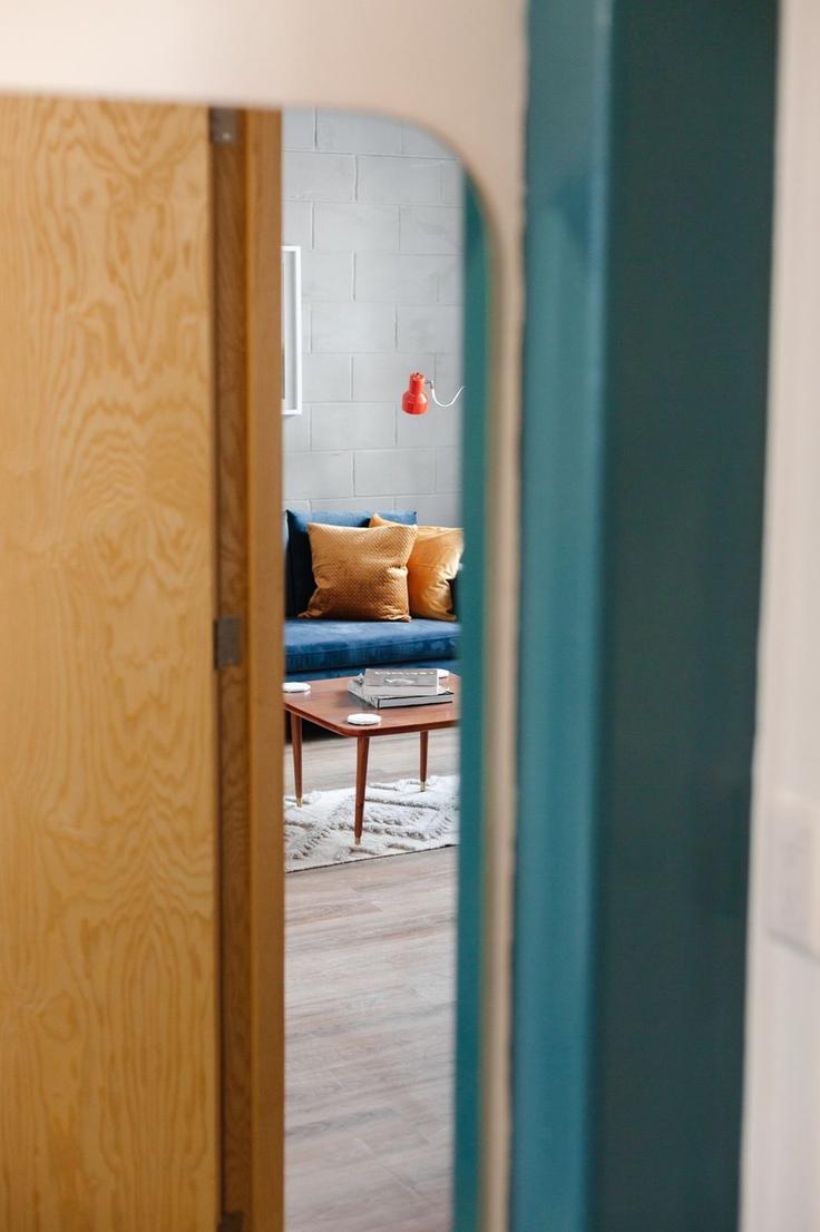 Elegant gestaltetes Wohnzimmer mit moderner Einrichtung in einer Wohnung im Building Oxford 35 - mr-wmain - 1493125 in Mexico City, Mexico City