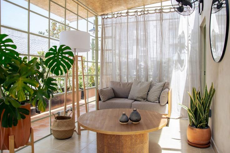 Mexico City, Mexico City에 위치한 Building Calle Laredo - mr-wmain - 1493245 유닛의 세련된 인테리어가 돋보이는 거실